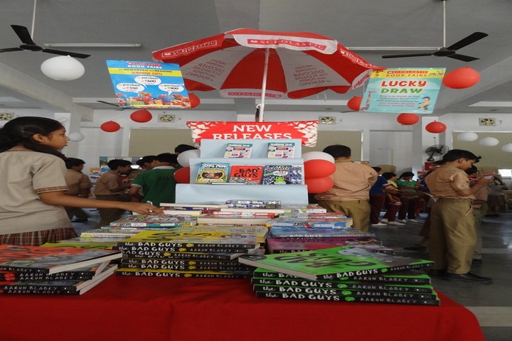 Metropolitan School-Library