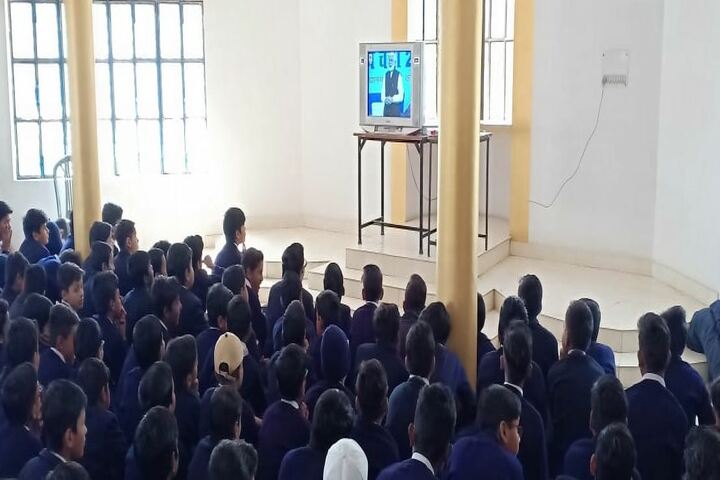 Margaret Leask Memorial English School-Class