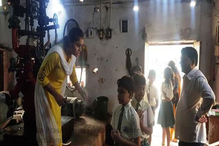 Seth Dwarka Prasad Bajaj Education Center-Field Trip