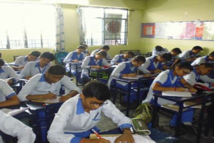 Lucknow Public College-Classroom