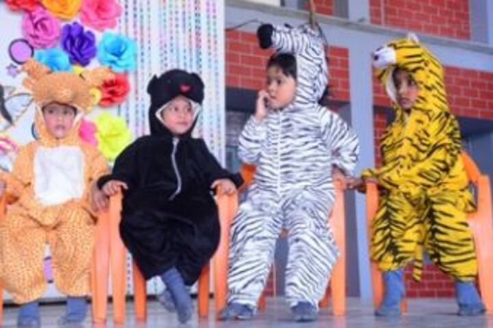 Lucknow Public College-Fancy Dress