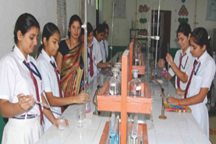 Creathics Public School-Chemistry Lab