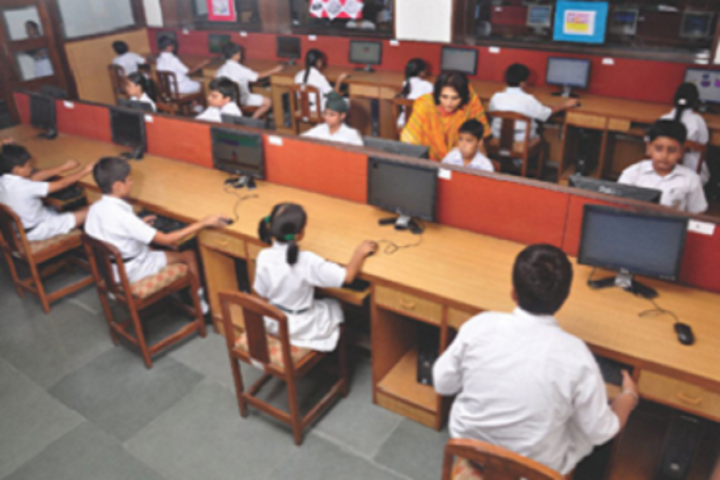Creathics Public School-Computer Lab