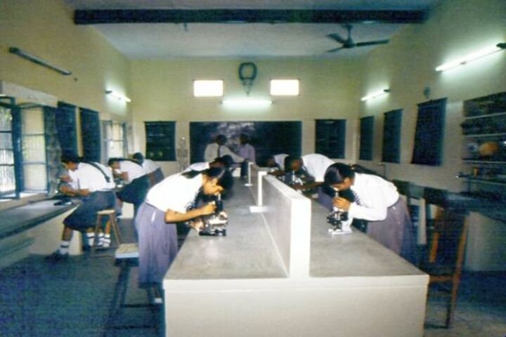 Seventh Day Adventist Inter College-Physics Lab