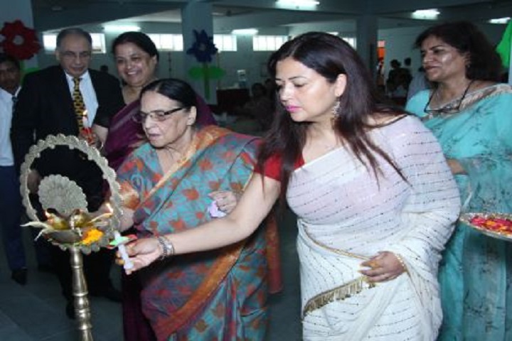 Bala Hissar Academy-Lighting The Lamp
