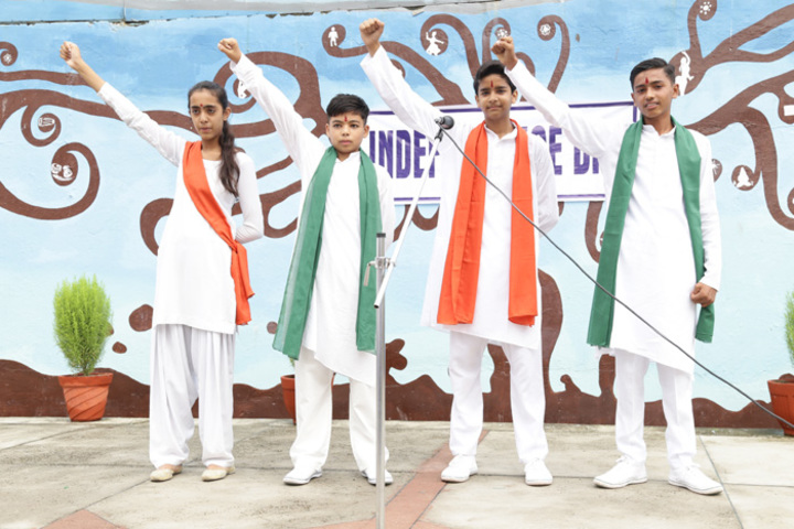 Doon Cambridge School-Singing