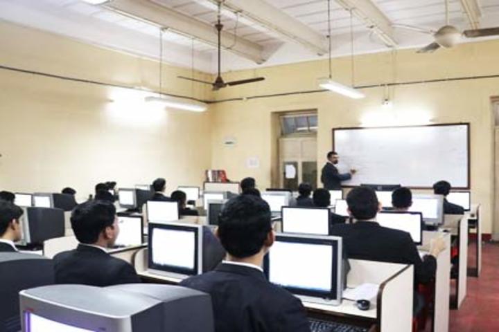 La Martiniere For Boys-Computer Lab