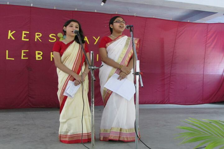 Holy Child School-Singing