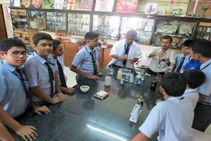 M C Kejriwal Vidyapeeth-Laboratory