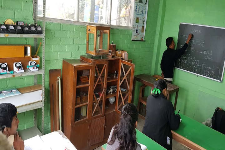 Camellia School-Physics Lab