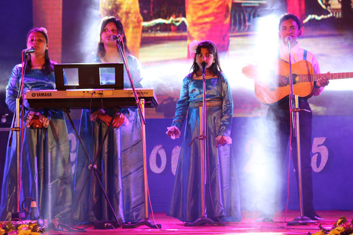 Holy Family School-Singing