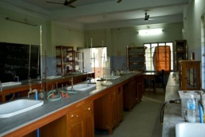 Bharat Academy and Sciences-Chemistry Lab