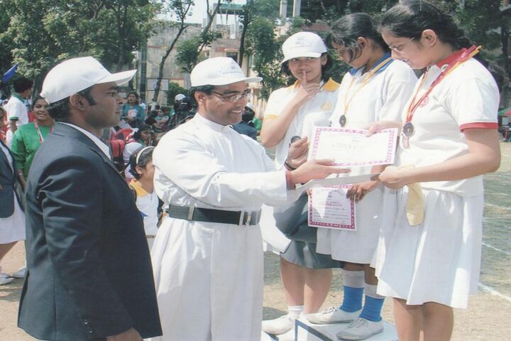 St Stephens School-Felicitation