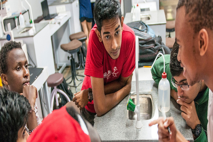 Mahindra United World College of India-Lab