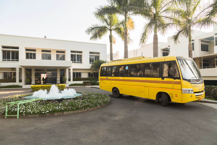 Mahindra International School-School Bus