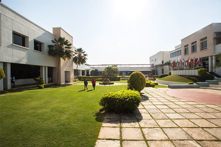Mahindra International School-Garden