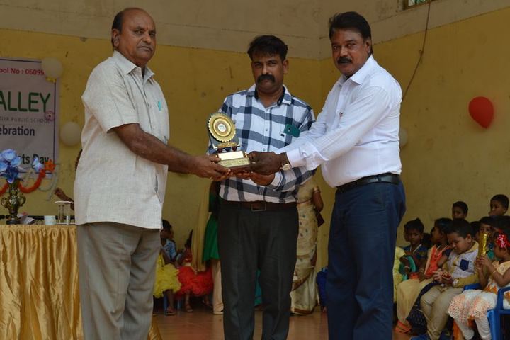 Kakatiya Public School - Award Receiving