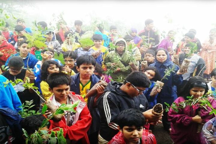 Matushri Kashiben Vrajlal Valia International Vidyalaya-Tree Planting