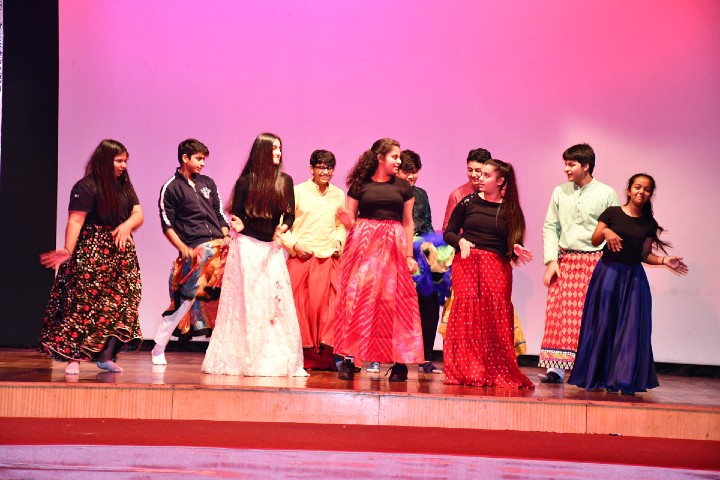 DPS International School-Dance