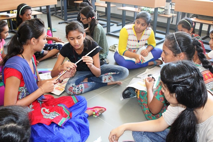 BAPS Swaminarayan Vidyamandir-Craft and Arts