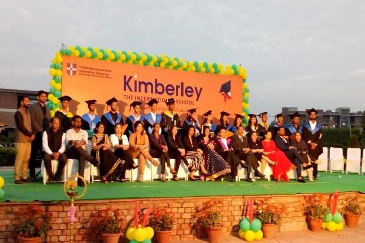 Kimberley The International School-Graduation Day