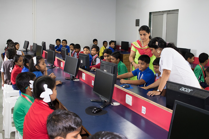 St Xaviers English High School-IT Lab