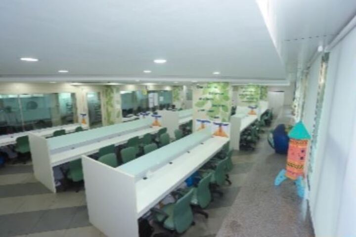 Utpal Shanghvi Global School-Lab