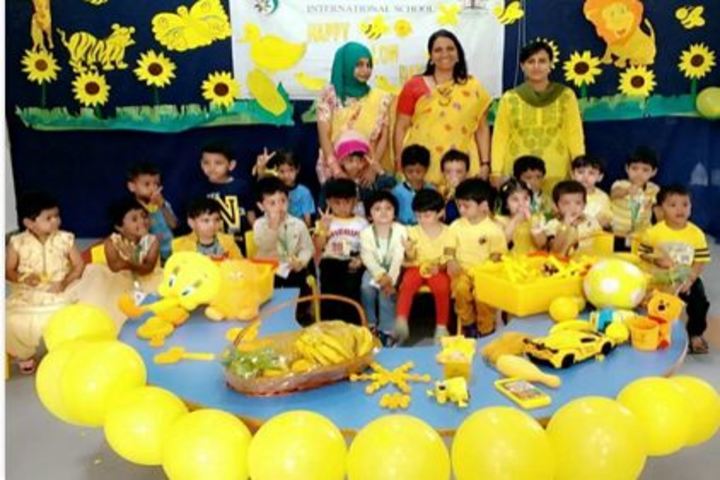 Springfields International School-Yellow Day