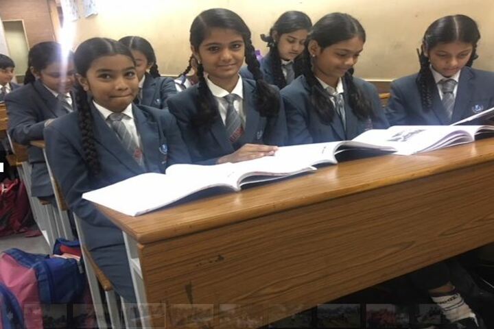 FIITJEE World School-Class