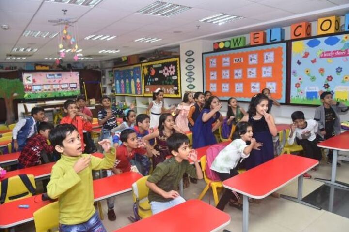 Kudila Govindram Seksaria English School-Classroom