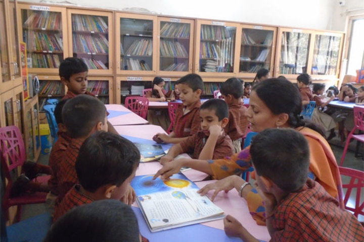Dr Kalmadi Shamarao High School-Library