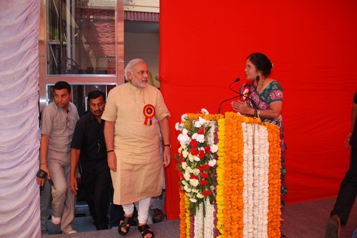 S M Choksey High School and Junior College-Speech