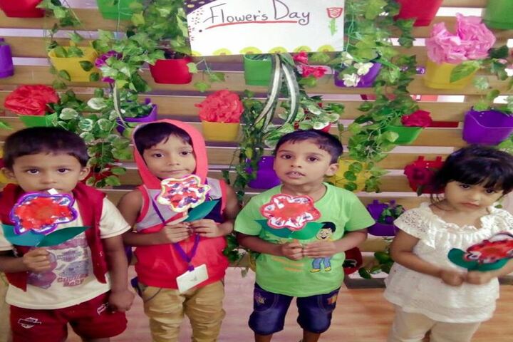 Belvedere Spring School-Flowers Day
