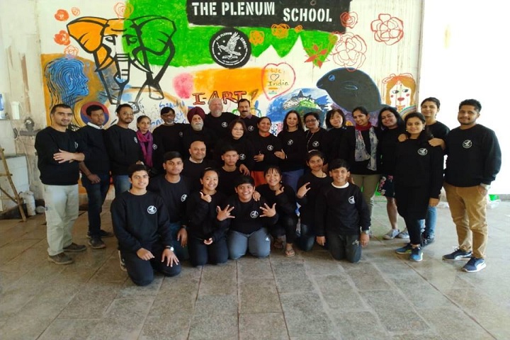 The Plenum School-Group Photo