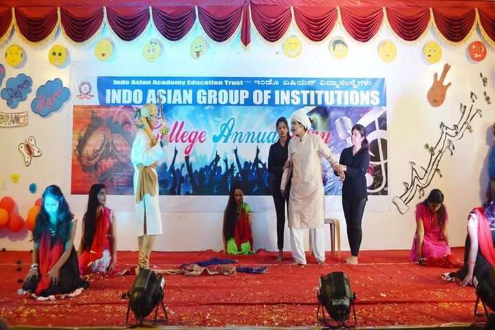 Indo Asian Girls P U College-Drama