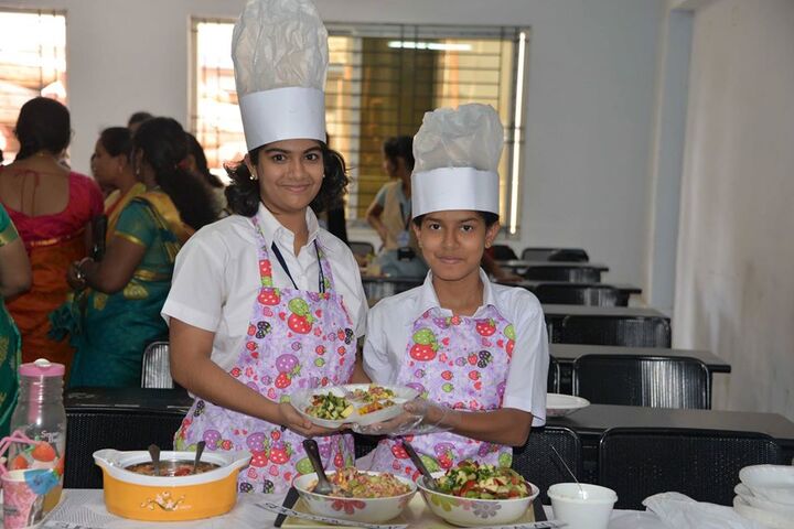 Indo Asian Girls P U College-Food Fest