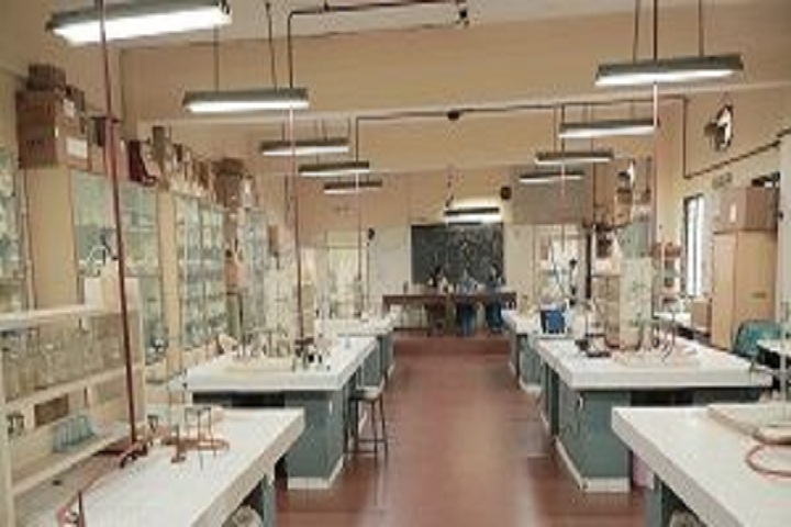 MLA PU College For Wowen-Laboratories