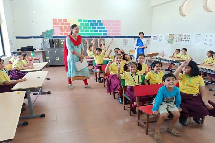 Indus World School-Classroom1