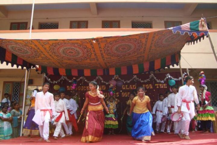 Annai Velankanni Matriculation Higher Secondary School-Dance