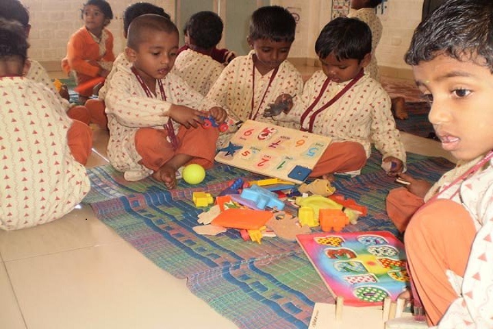 Isha Vidhya Matriculation Higher Secondary School-Art and Craft