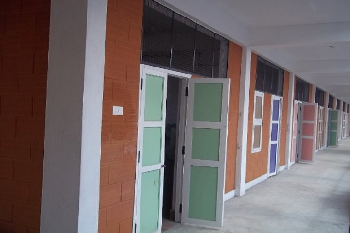 Isha Vidhya Matriculation Higher Secondary School-Classroom