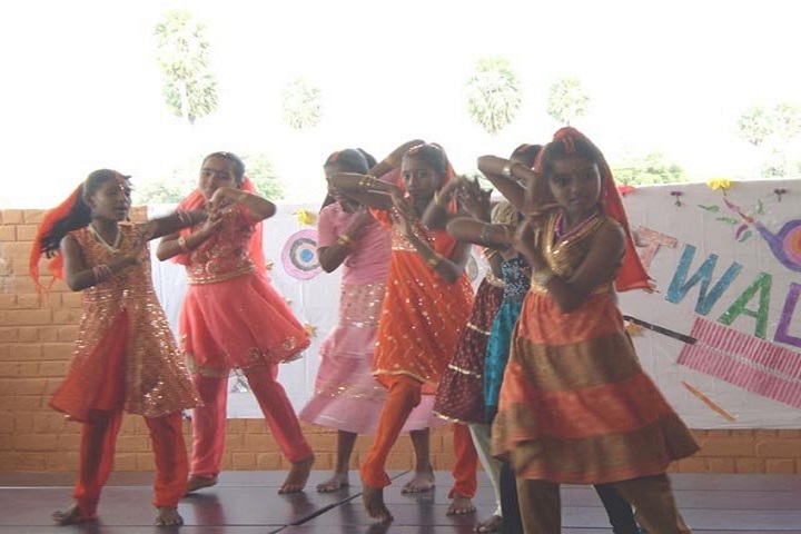 Isha Vidhya Matriculation Higher Secondary School-Dance
