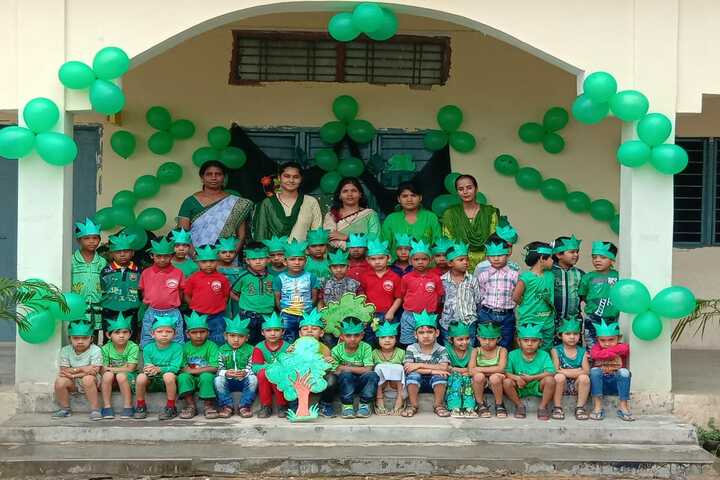 Jogpal Public School-Green Day