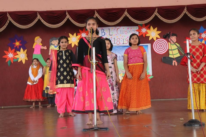 Kaanger Valley Academy-singing