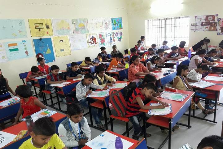 Krishna Public school-KG classroom