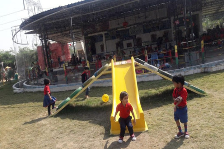 KRISHNA PUBLIC SCHOOL,BILASPUR-play area