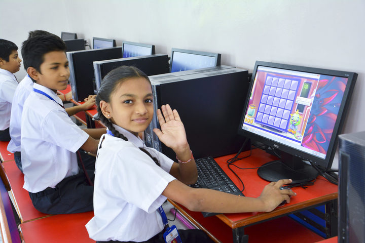 KRISHNA PUBLIC SCHOOL,PULGAON, DURG-computer lab
