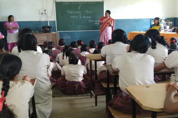 lions dav public school-classroom