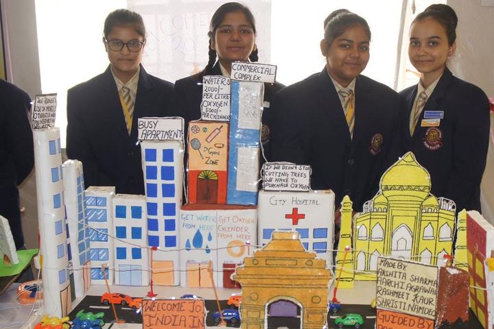Maa Kalyanika Public School-science exhibition1