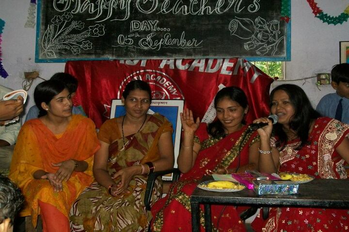Mahanadi Academy-Teachers day